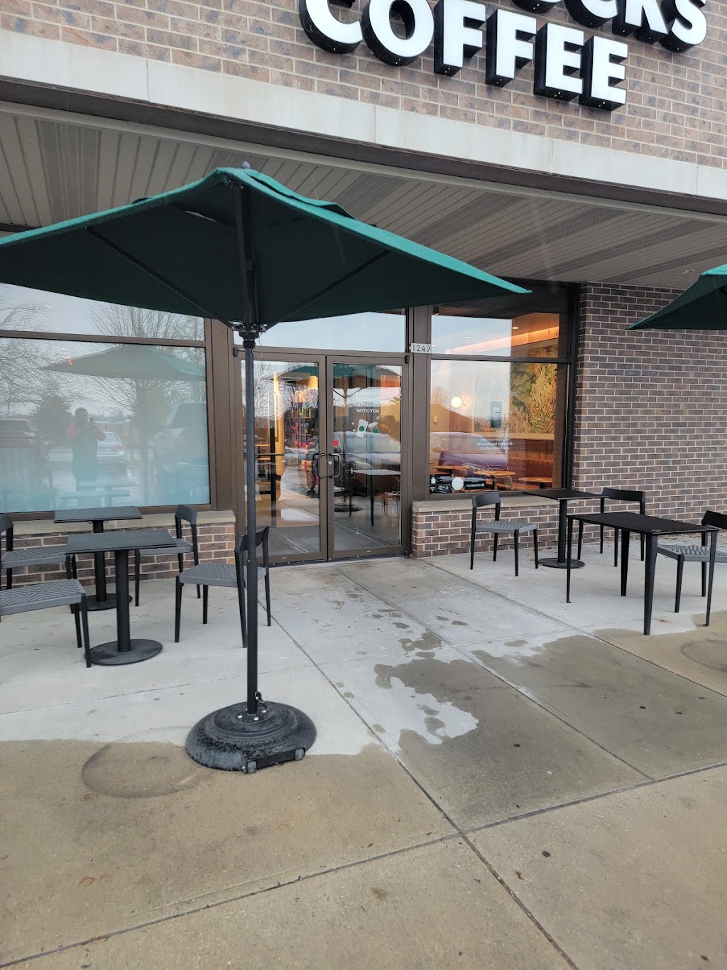 Starbucks | 1249 Port Washington Rd, Grafton, WI 53024, USA | Phone: (262) 375-7003