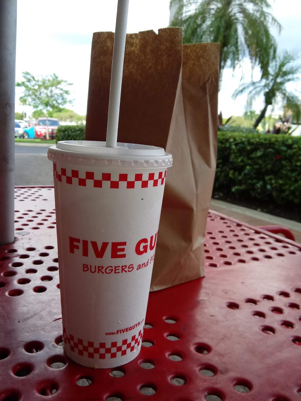 Five Guys | 6365 N Andrews Ave, Fort Lauderdale, FL 33309, USA | Phone: (954) 449-6285