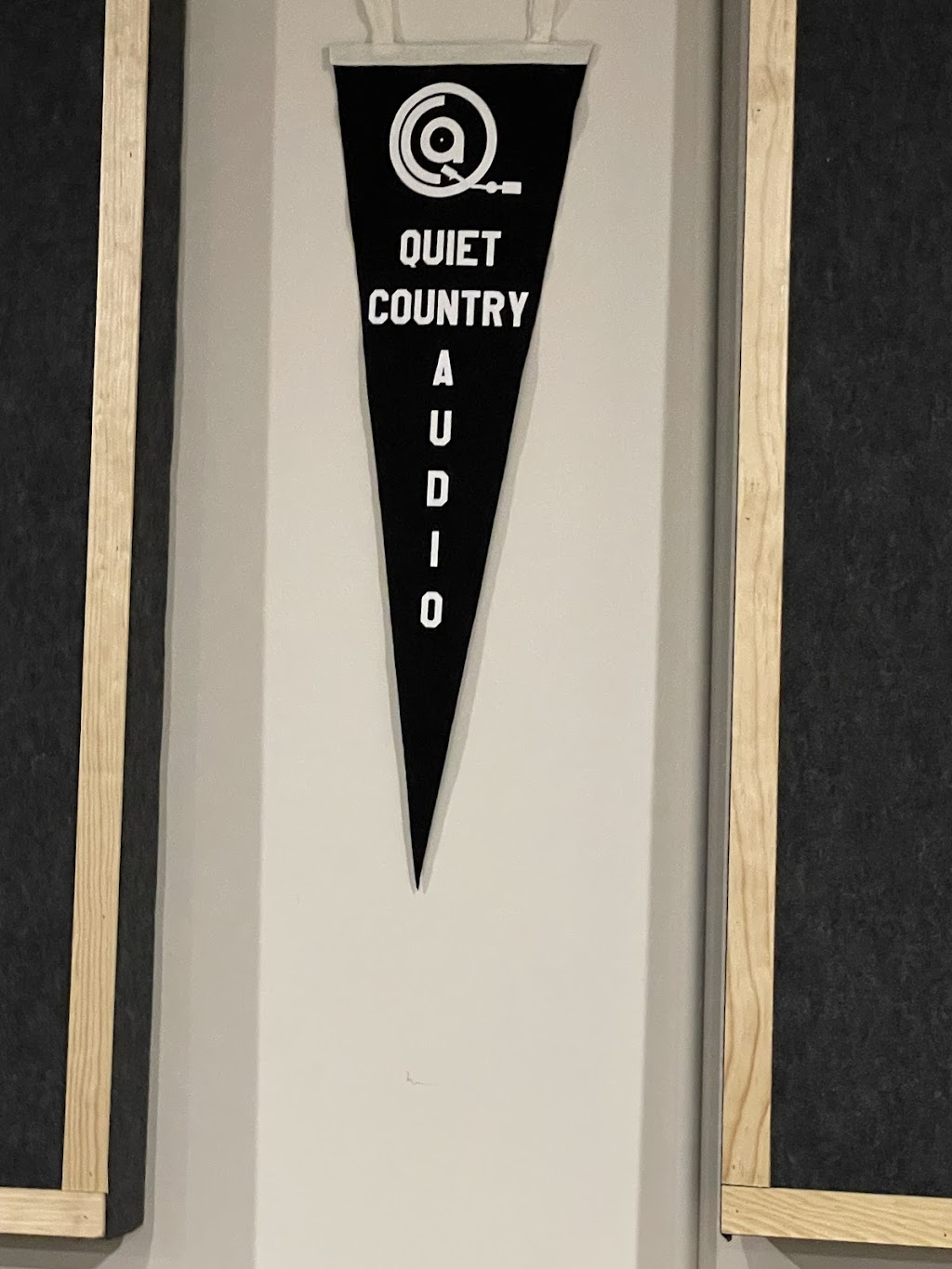 Quiet Country Audio | 5596 Genesee St, Lancaster, NY 14086, USA | Phone: (716) 713-0499