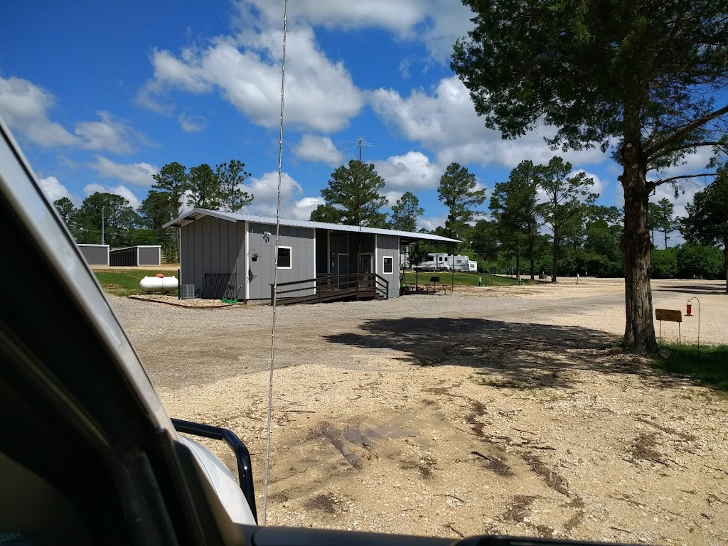 Pinewood RV Estates | 1256 State Hwy 71, Smithville, TX 78957, USA | Phone: (512) 575-4777