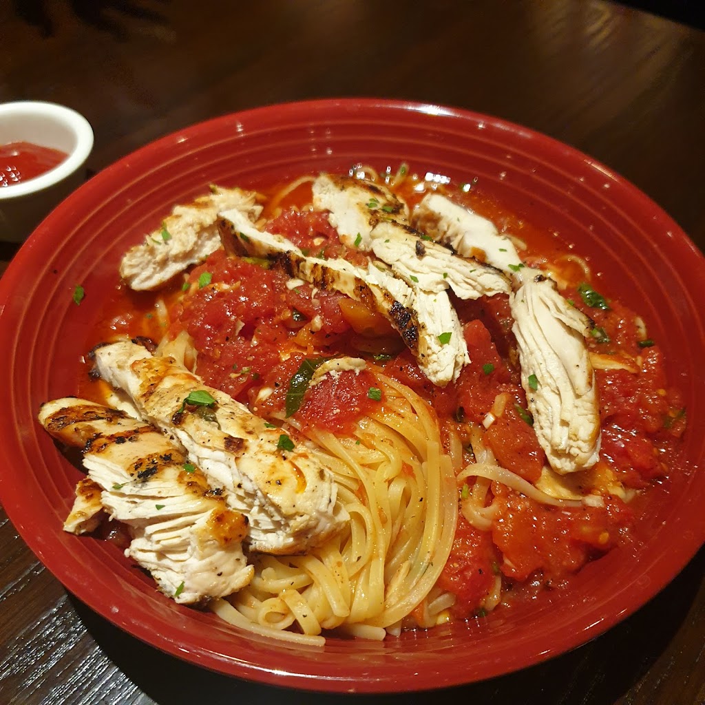 Carrabbas Italian Grill | 14520 W Maple Rd, Omaha, NE 68116, USA | Phone: (402) 492-9500