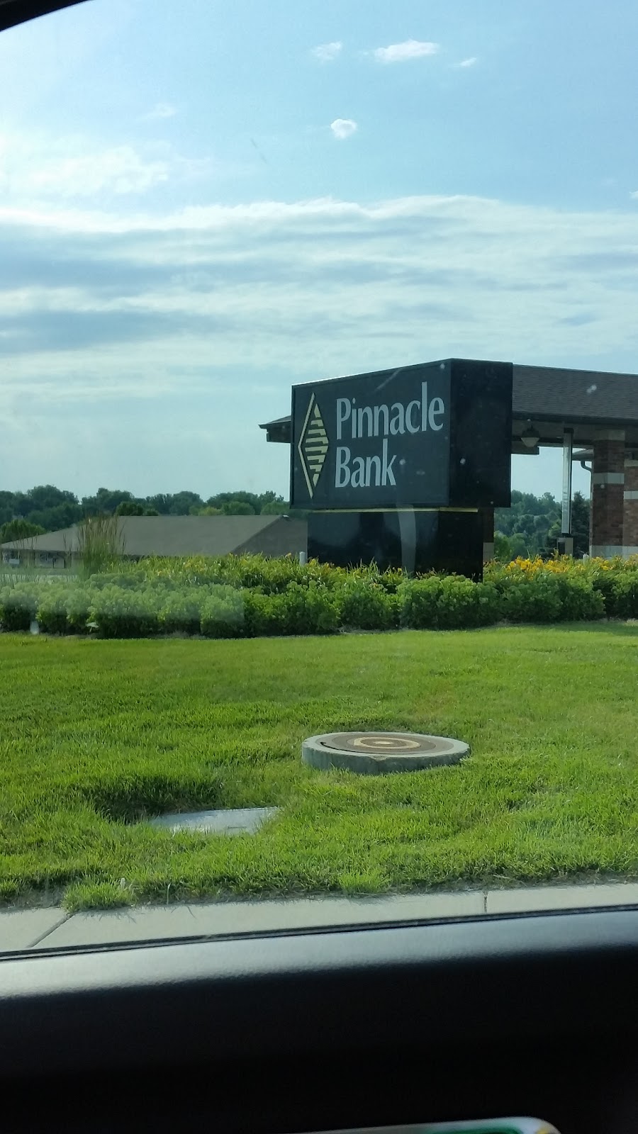 Pinnacle Bank | 611 Pinnacle Dr, Papillion, NE 68046, USA | Phone: (402) 339-6449