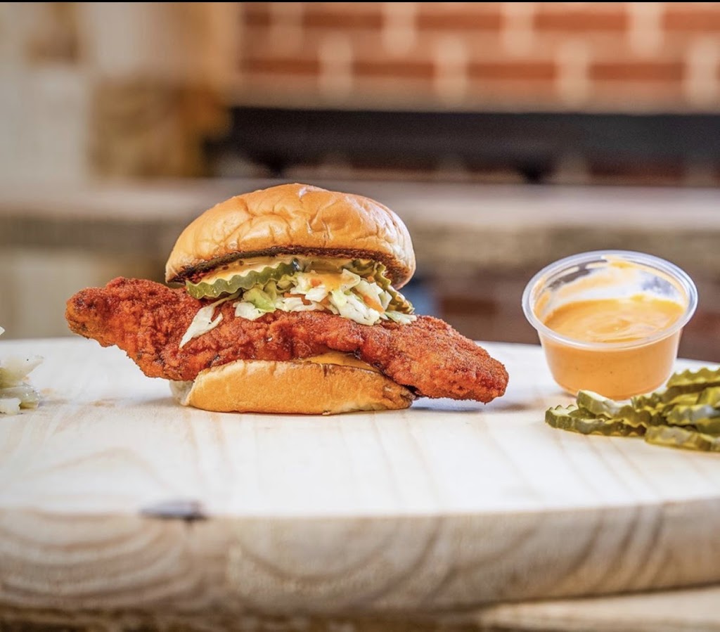 Main Chick Hot Chicken | 6614 Atlantic Ave, Long Beach, CA 90805 | Phone: (562) 423-1411