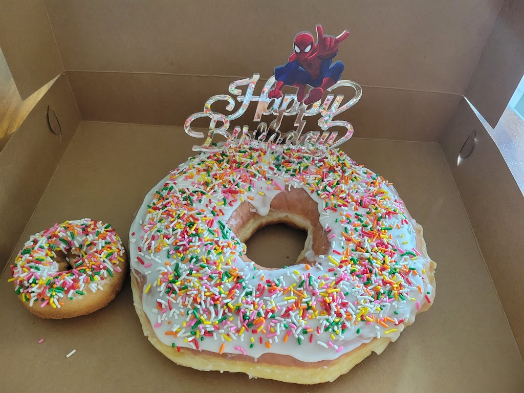 Randy Donuts | 10989 Rosecrans Ave, Norwalk, CA 90650, USA | Phone: (562) 868-9965