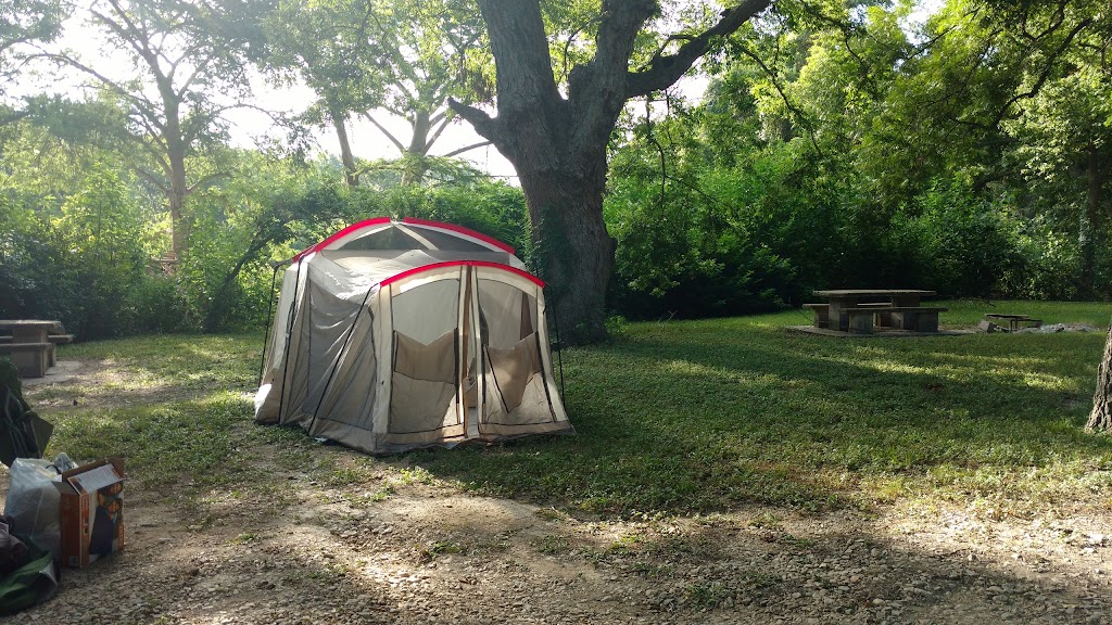 Spencer Canoes & Shady Grove Campground | 9515 FM1979, Martindale, TX 78655, USA | Phone: (512) 357-6113