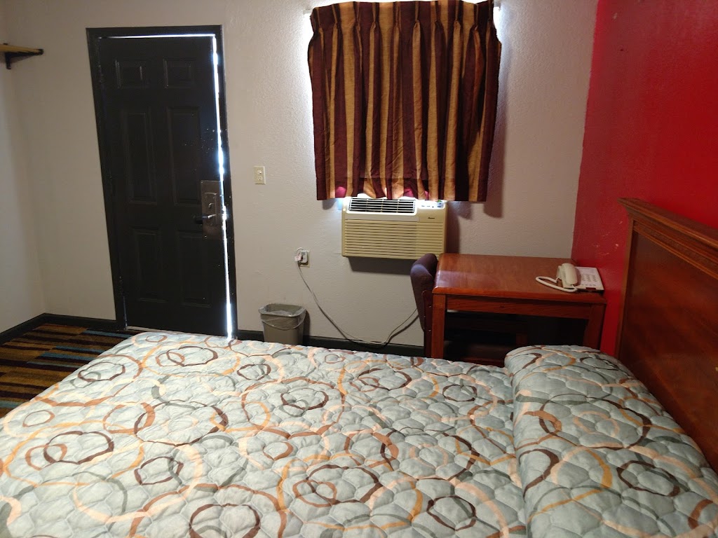 Budget Inn El Reno | 1221 Sunset Dr, El Reno, OK 73036, USA | Phone: (405) 262-0242