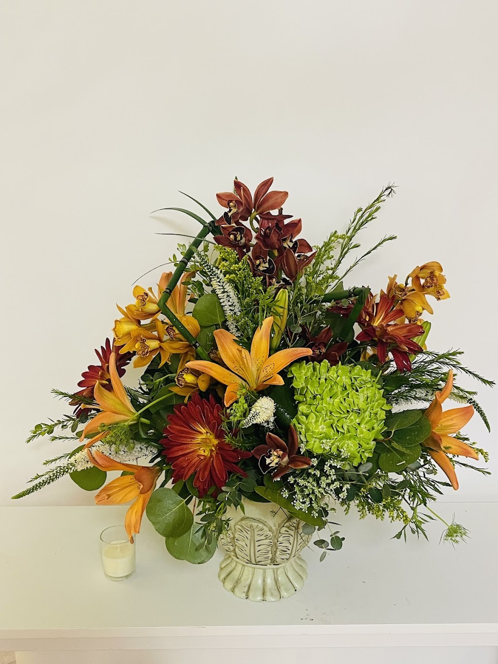 Fresh Flowers Florist LLC | 2960 Chain Bridge Rd #103, Oakton, VA 22124, USA | Phone: (571) 378-0885