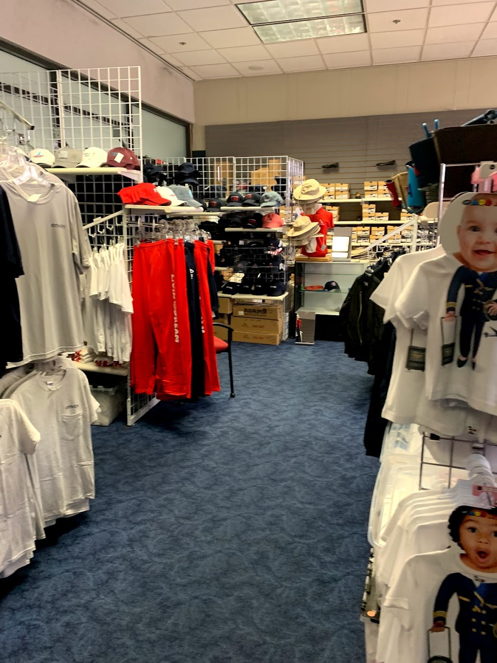 DFW Employee Store | 2400 Aviation Dr, DFW Airport, TX 75261, USA | Phone: (972) 456-3300