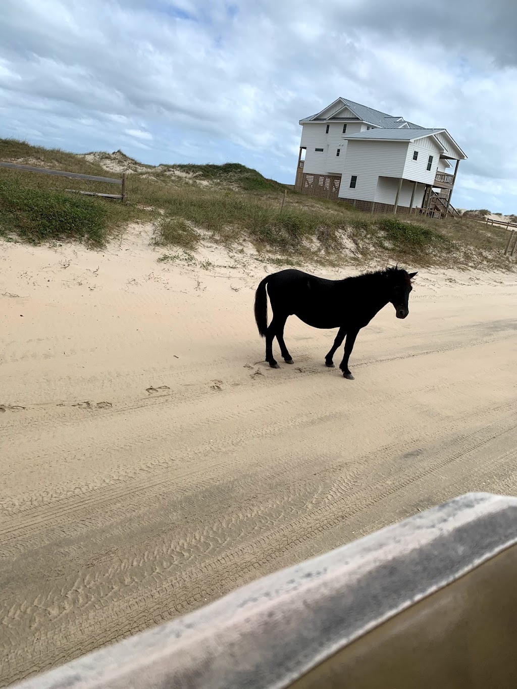 The Weathervane | 1966 Sandfiddler Rd, Corolla, NC 27927, USA | Phone: (252) 435-3970