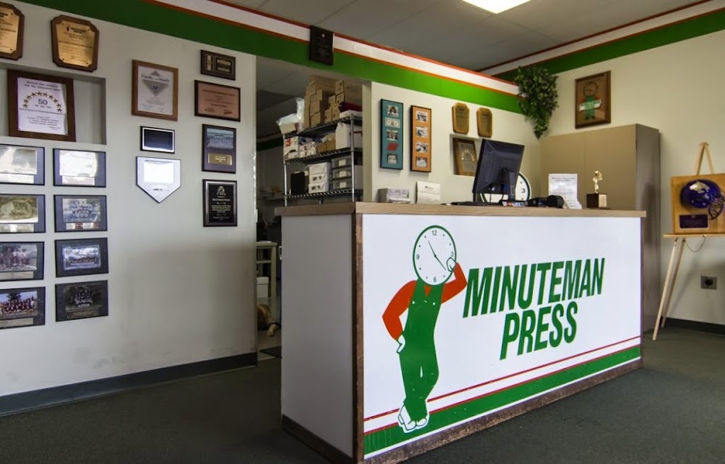 Minuteman Press - Chesterfield | 6 Clarkson Wilson Center, Chesterfield, MO 63017, USA | Phone: (636) 530-0020