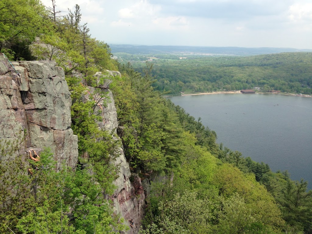 Apex Adventure Alliance - Climbing Guides | S5780 Park Road 123, Baraboo, WI 53913, USA | Phone: (608) 434-3360