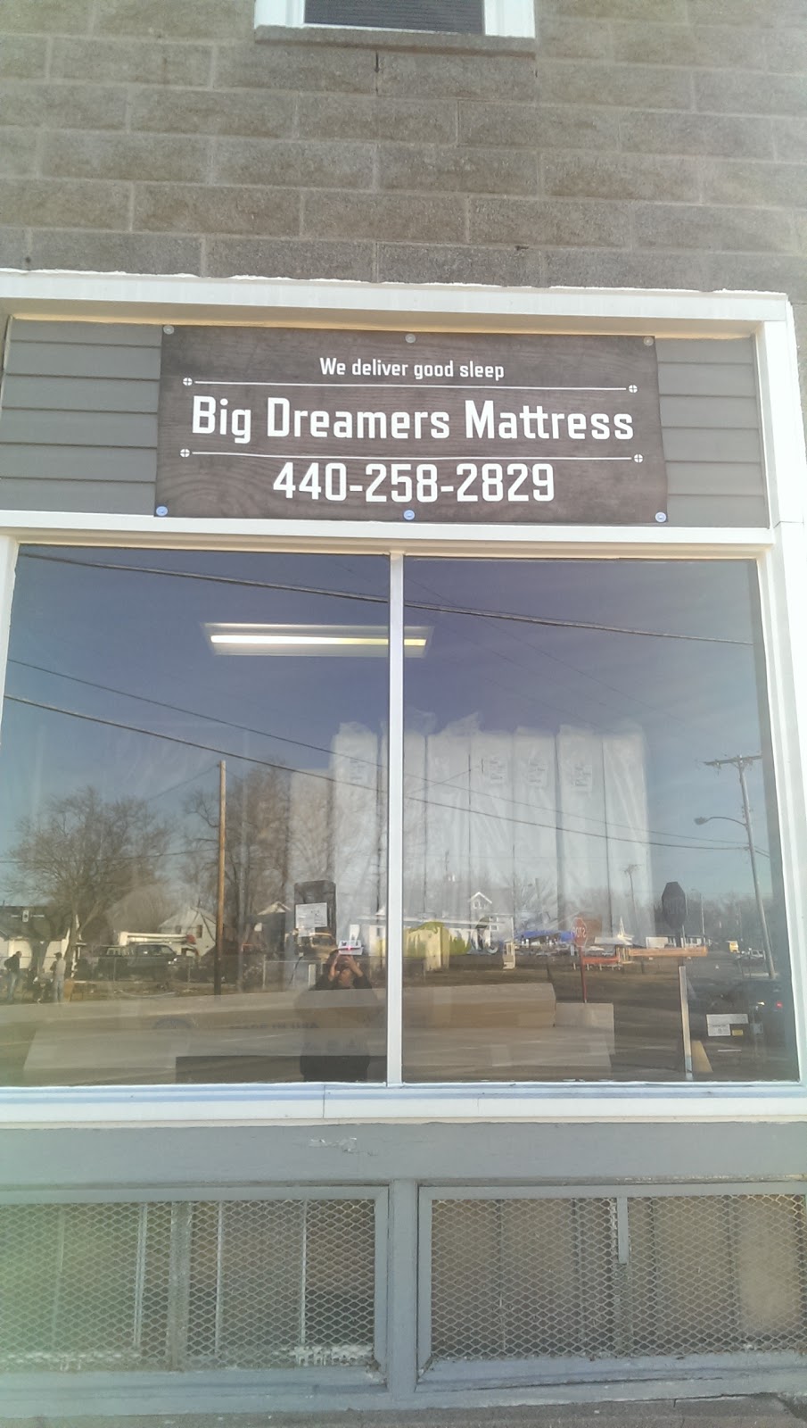 Big Dreamers Mattress LLC | 98 Courtland St, Elyria, OH 44035 | Phone: (440) 258-2829