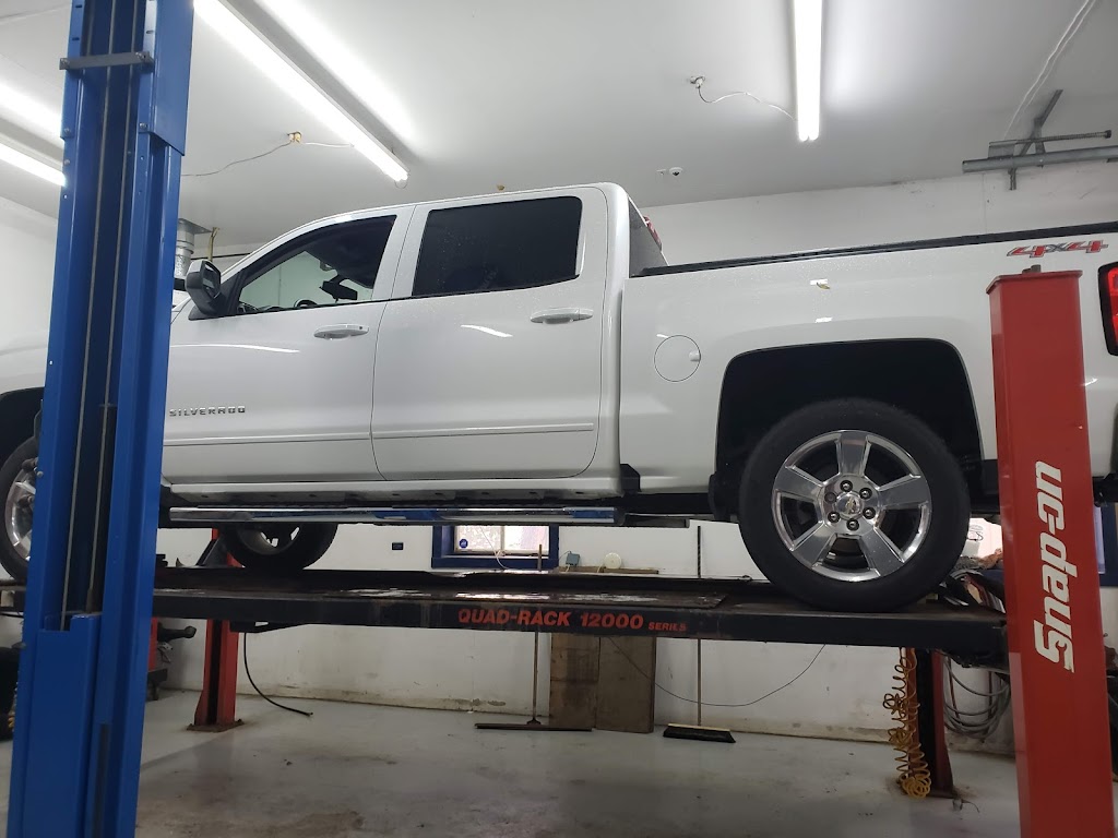 Neighbourhood Auto | 4530 County Rd 17, Maidstone, ON N0R 1K0, Canada | Phone: (519) 979-3427