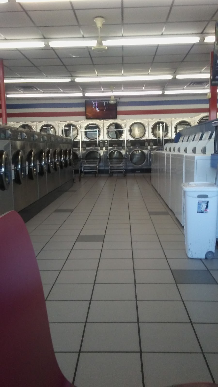 Wash Land - Military Circle | 6049 E Virginia Beach Blvd, Norfolk, VA 23502, USA | Phone: (757) 461-5050