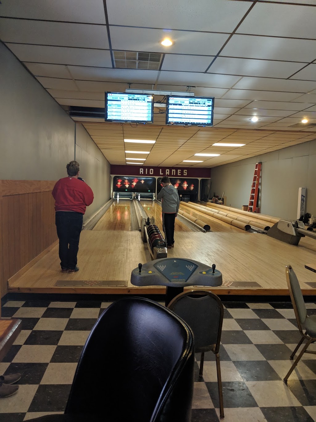 Scotts Rio Lanes | 211 Lincoln Ave, Rio, WI 53960, USA | Phone: (920) 992-5225