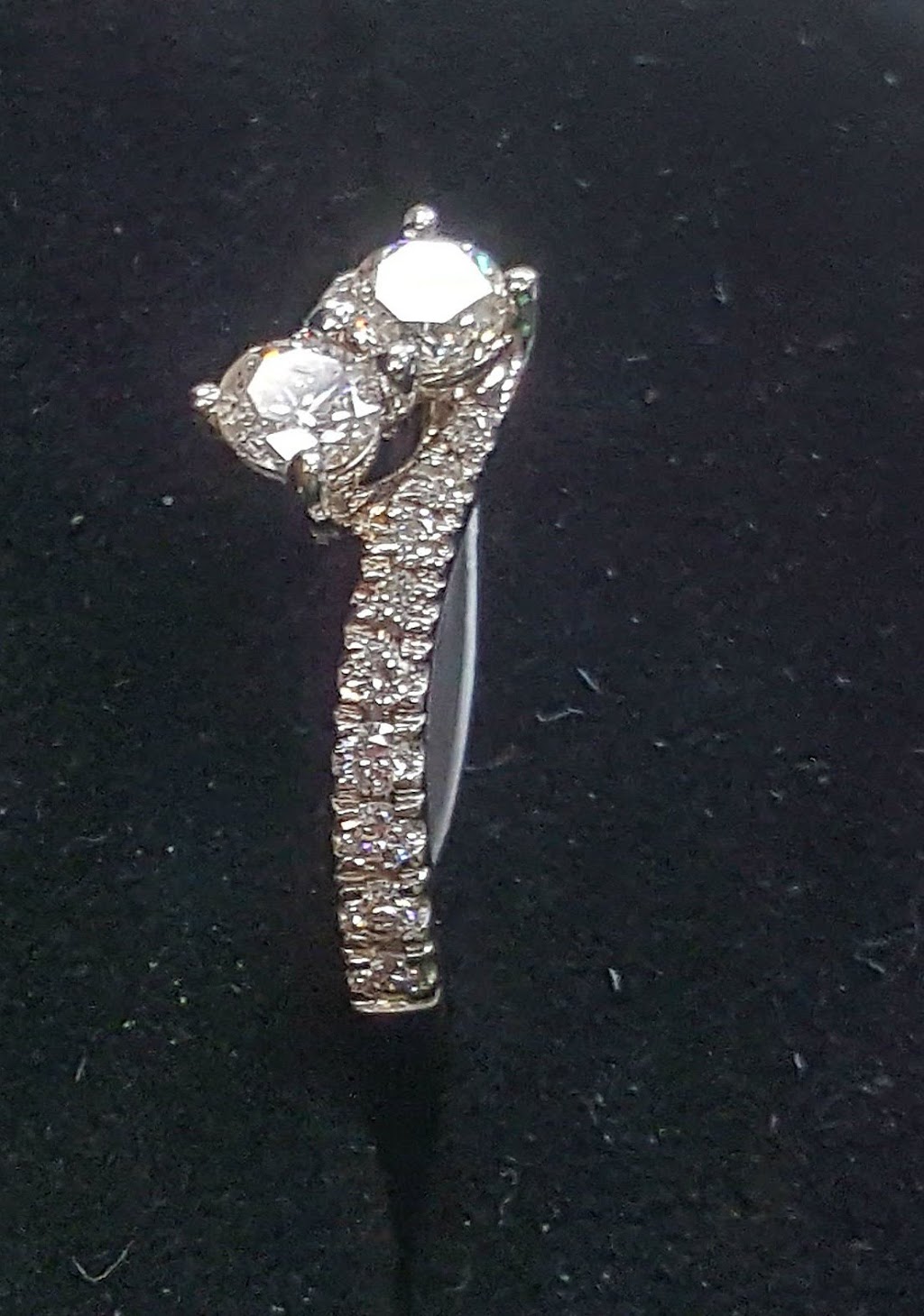 Touch of Gold | 10 Elm St Suite 19, Firthcliffe, NY 12518, USA | Phone: (845) 534-3333