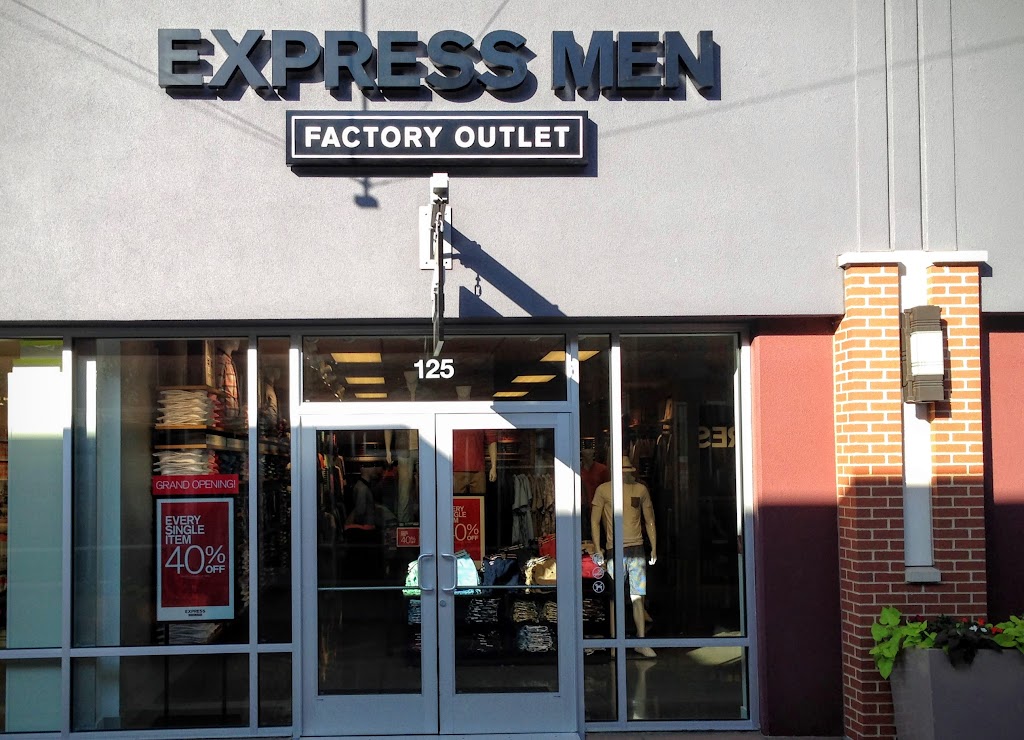 Express Factory Outlet | 18521 Outlet Blvd, Chesterfield, MO 63005, USA | Phone: (636) 778-0192