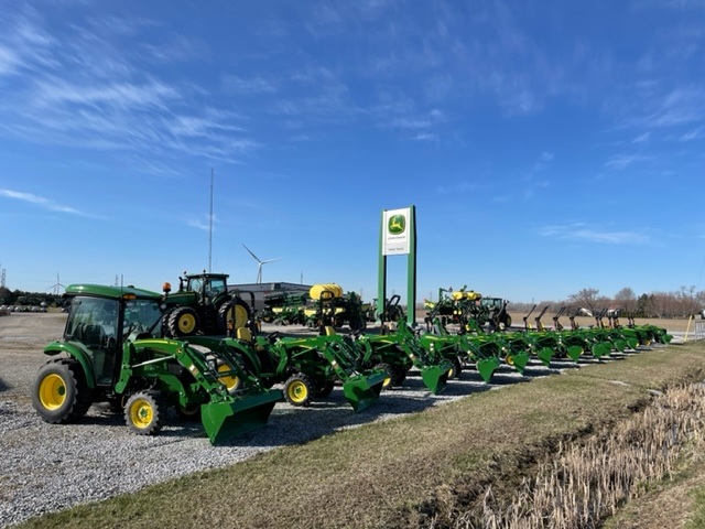 Huron Tractor | 8705 Middle Road, Essex County Rd 46, Comber, ON N0P 1J0, Canada | Phone: (519) 687-6662