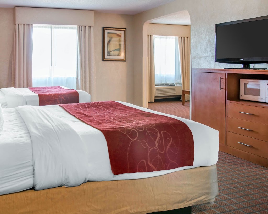 Comfort Suites | 1565 N Opdyke Rd, Auburn Hills, MI 48326, USA | Phone: (248) 230-4295