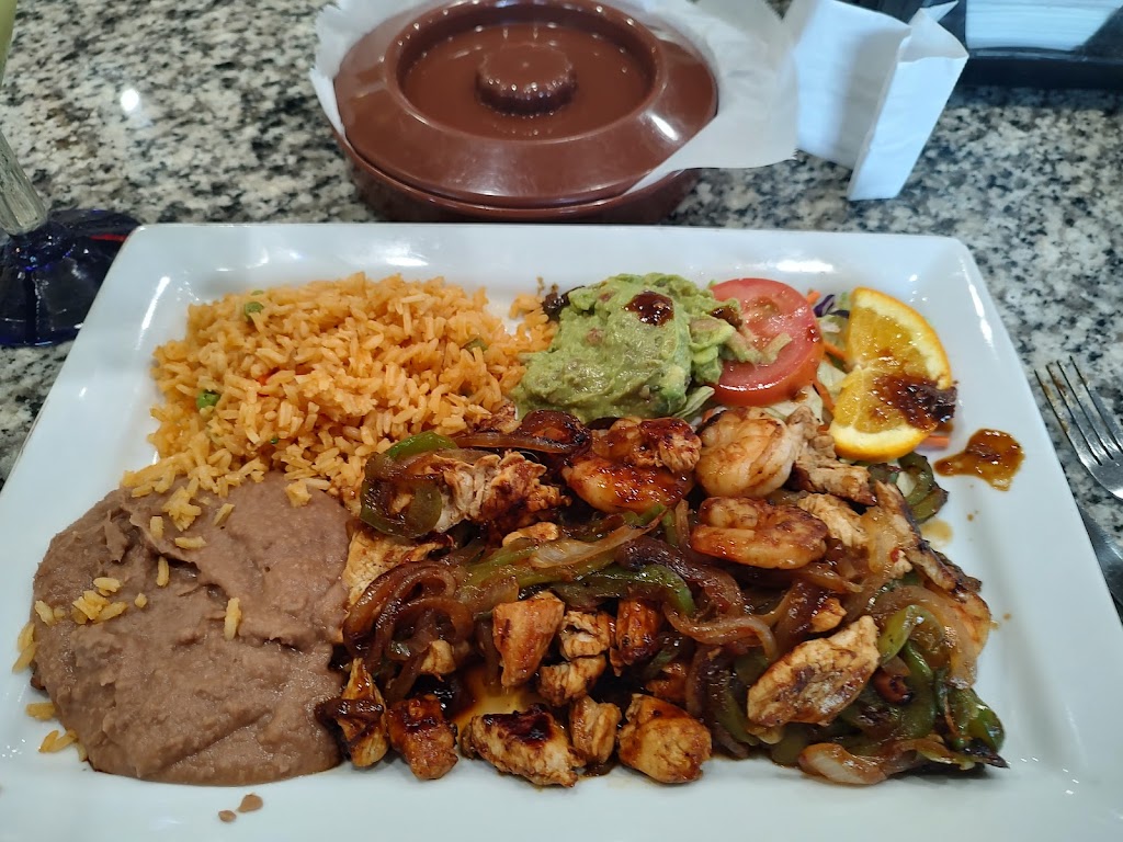 La Tequila Jalisco @ Rockport, TX | 2405 Hwy 35 N Bypass, Rockport, TX 78382, USA | Phone: (361) 727-9857