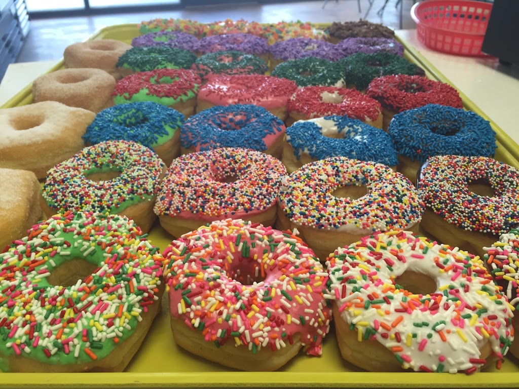 Mustang Donuts | 1337 East hwy 152 #117, Mustang, OK 73064, USA | Phone: (405) 261-0922