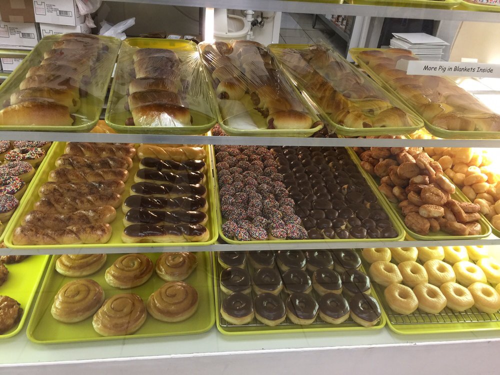 J S Donuts | 4116 S Carrier Pkwy # 110, Grand Prairie, TX 75052, USA | Phone: (972) 237-2970