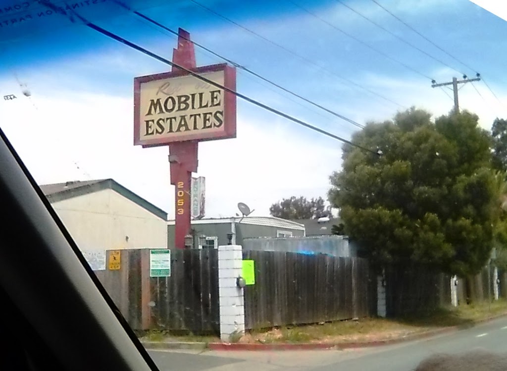 Redwood Mobile Estates | 2053 E Bayshore Rd, Redwood City, CA 94063, USA | Phone: (650) 365-3133