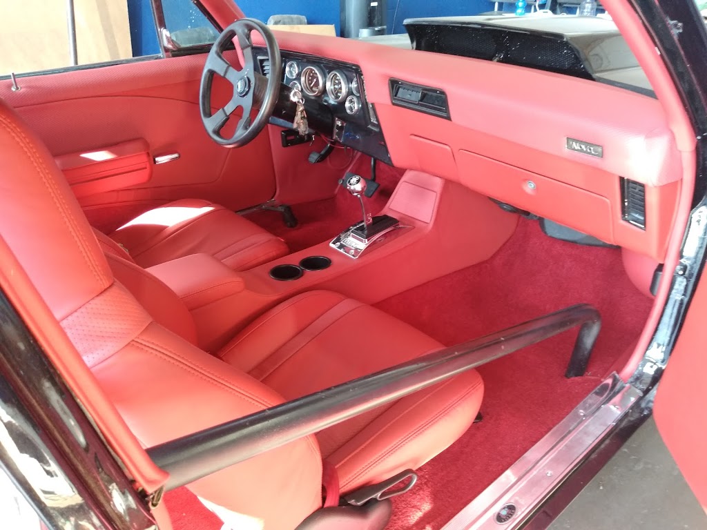 Jose's garage Auto Upholstery Los Angeles, CA 90003, USA BusinessYab