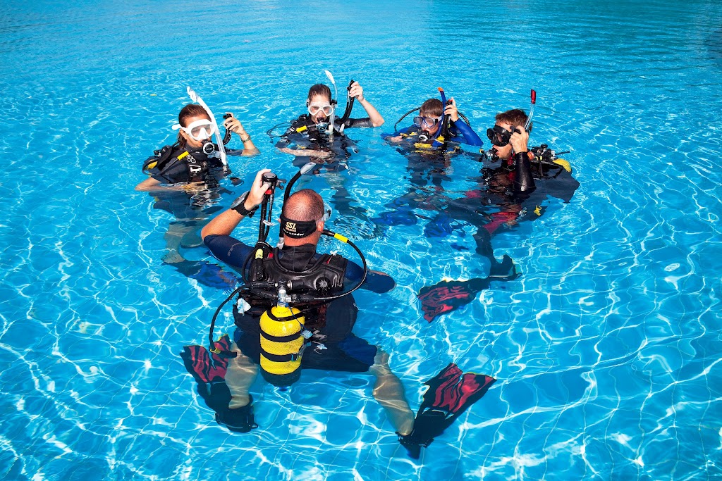 Chesapeake Bay Diving & Aquatic Center | 1725 Laskin Rd #515, Virginia Beach, VA 23454, USA | Phone: (757) 422-3483