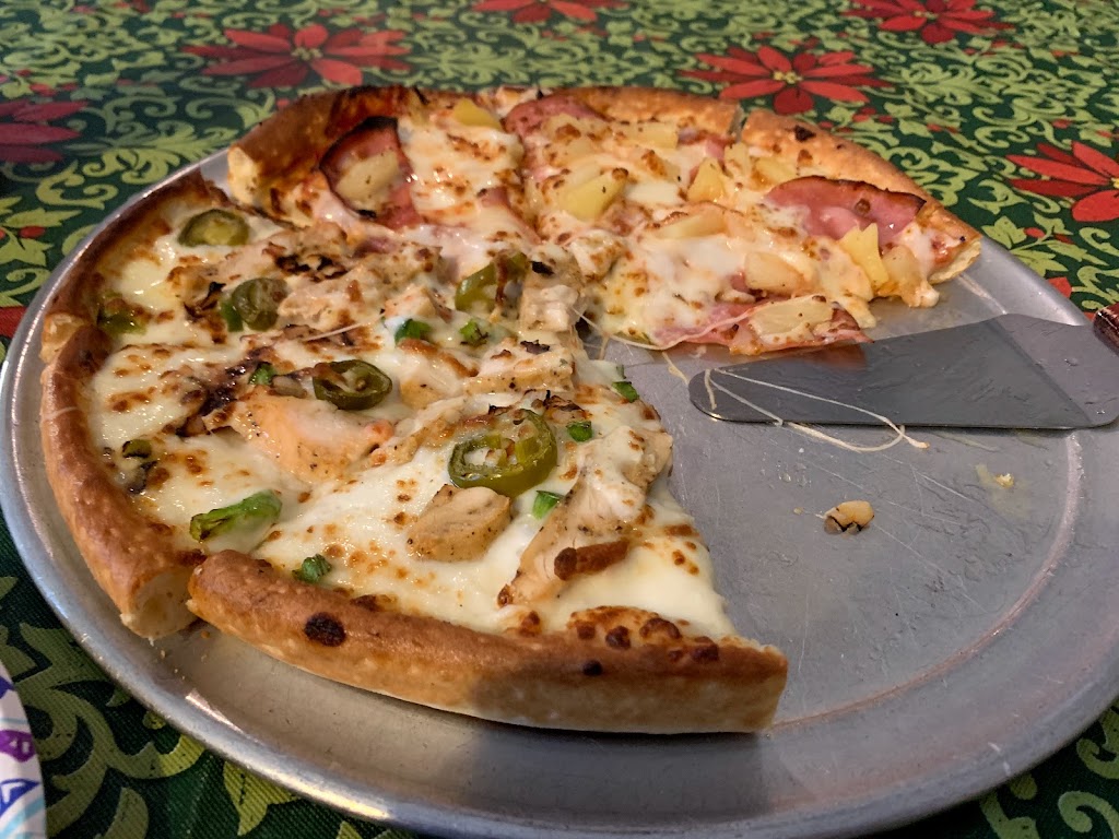 Lone Star Pizzeria | 302 S Main St, Maypearl, TX 76064, USA | Phone: (972) 435-3160