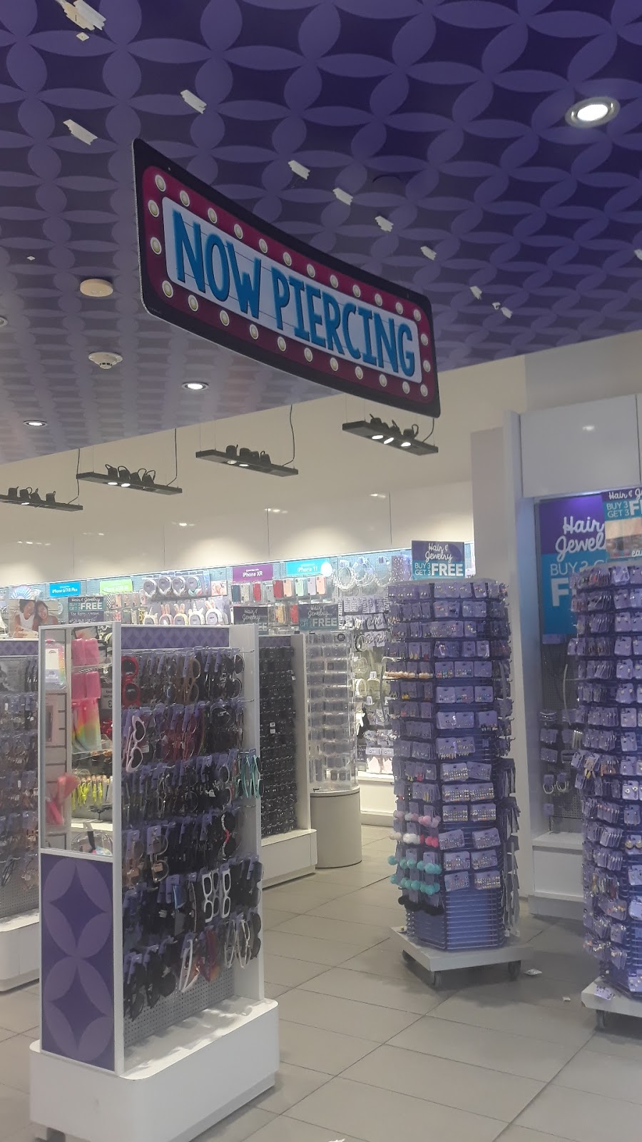 Claires | 1017 Newport Center Dr, Newport Beach, CA 92660, USA | Phone: (949) 721-1451