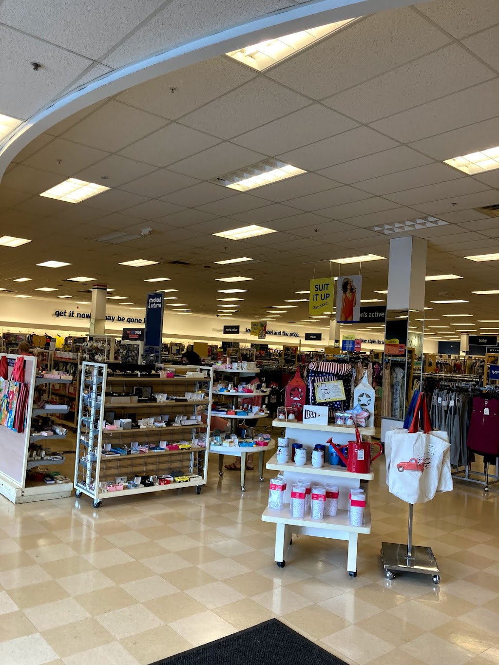 Marshalls | 7205 Market Pl Dr, Aurora, OH 44202, USA | Phone: (330) 995-0018