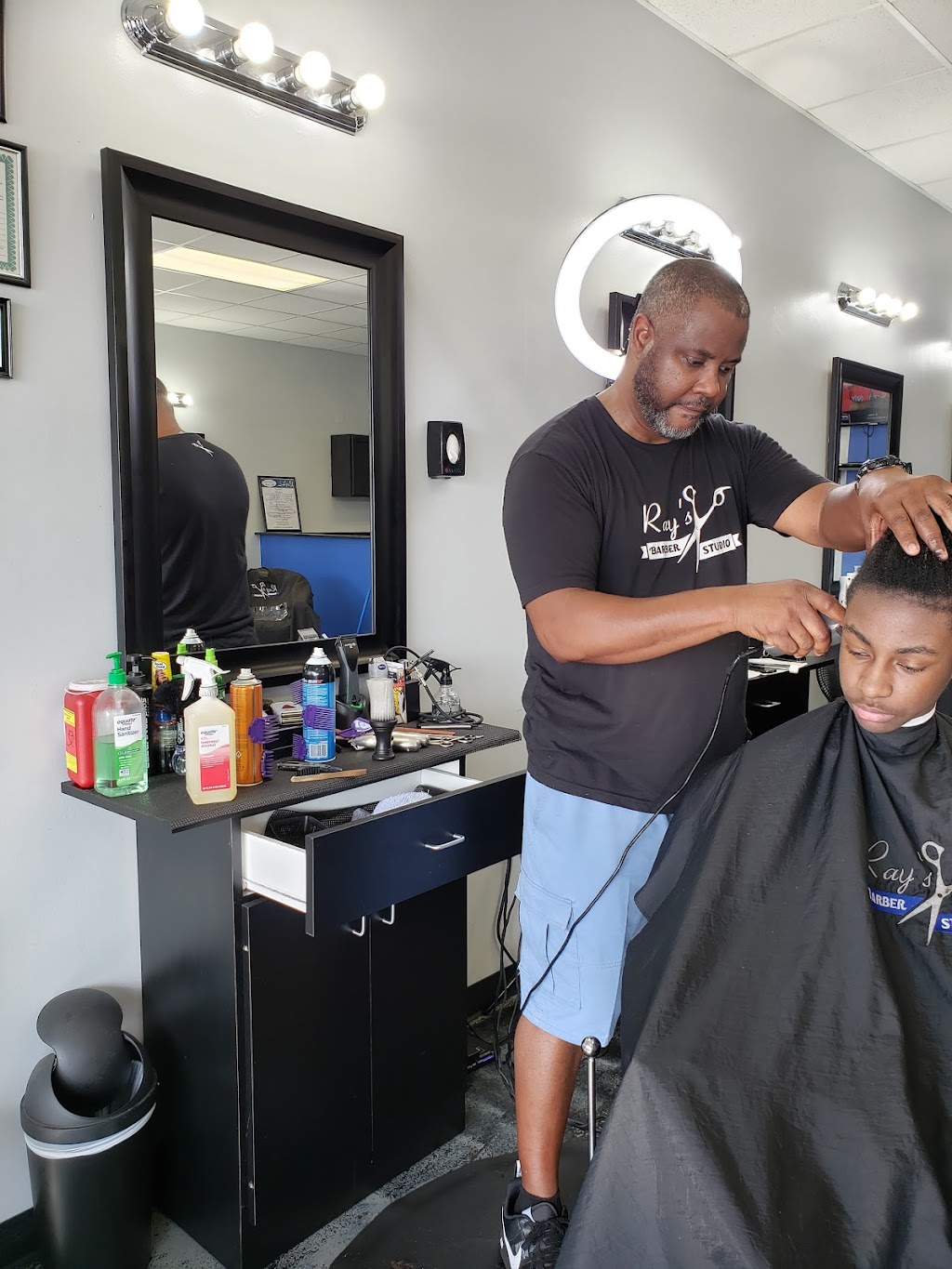 Rays Barber Studio | 394 Hwy, GA-155 S, McDonough, GA 30253 | Phone: (678) 782-5311