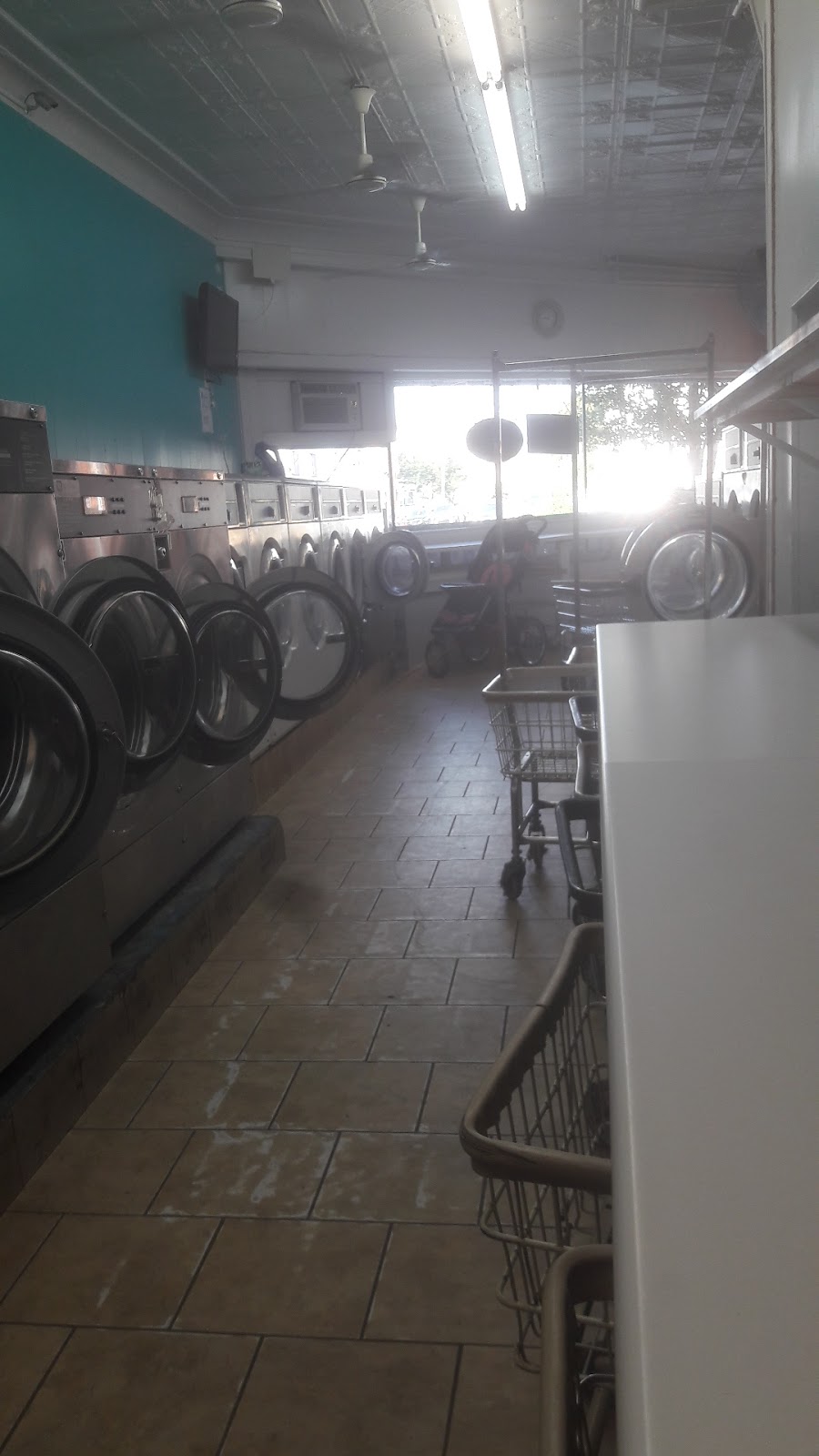 Humble family laundromat | 218 Paterson Plank Rd, Union City, NJ 07087, USA | Phone: (201) 751-5099
