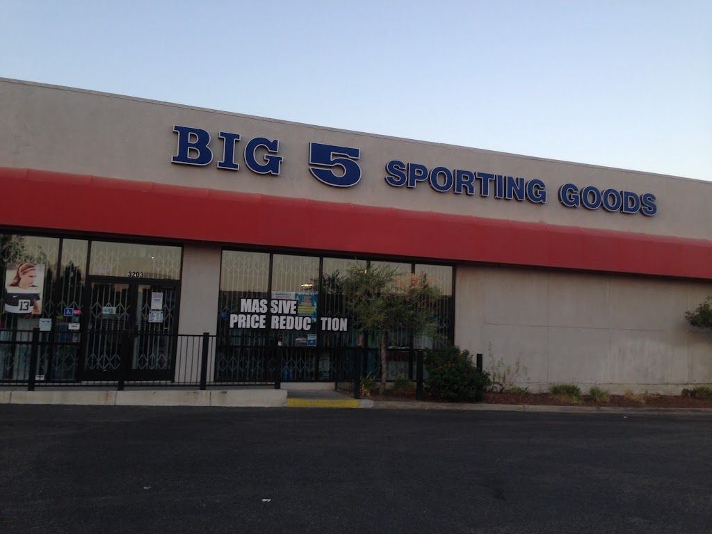 Big 5 Sporting Goods - Bakersfield | 3203 Mall View Rd, Bakersfield, CA 93306, USA | Phone: (661) 872-4947