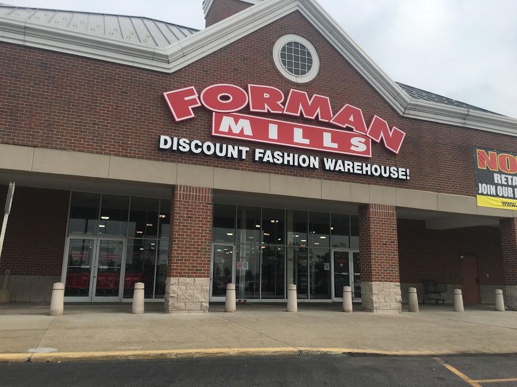 Forman Mills | 5751 Mercury Dr, Dearborn, MI 48126, USA | Phone: (313) 880-1004