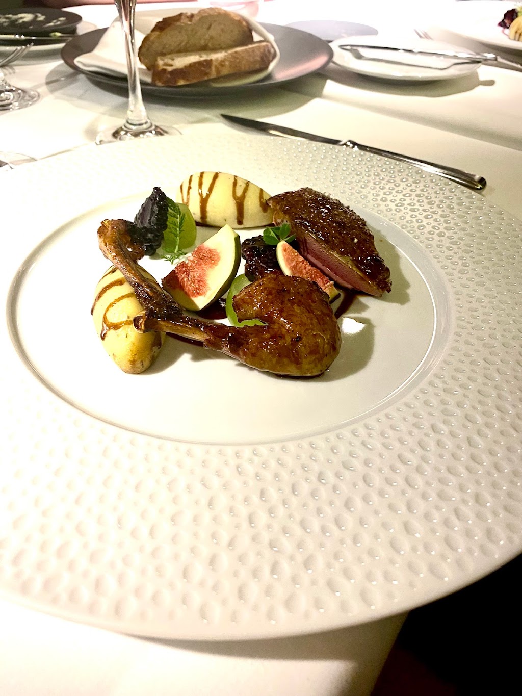 TRITON Restaurant | Václavské nám. 784/26, 110 00 Praha 1-Nové Město, Czechia | Phone: 221 081 218