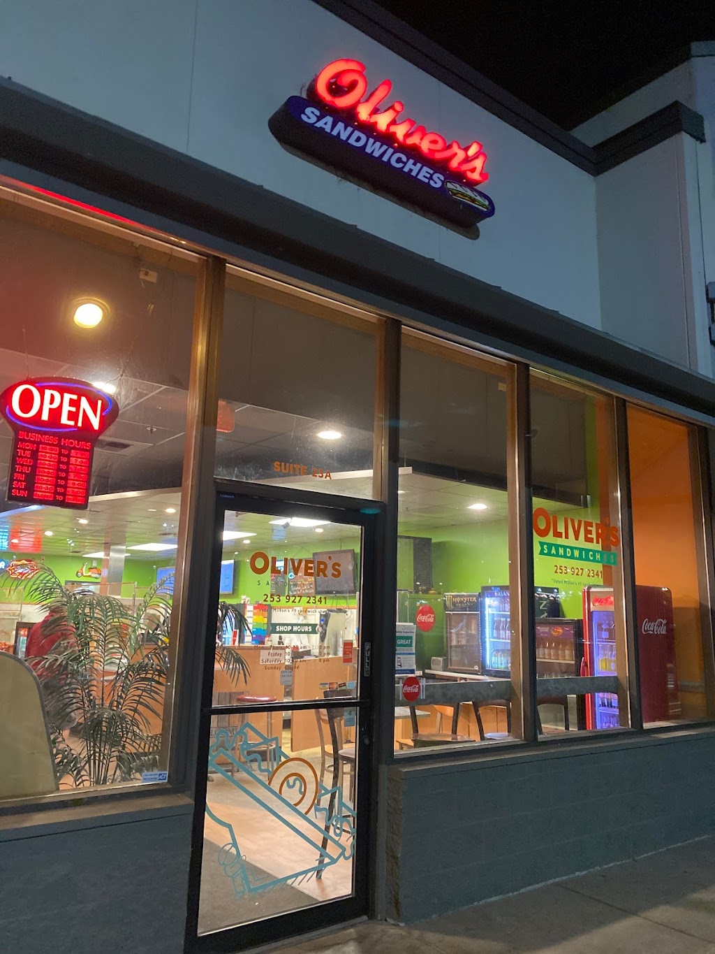 Olivers Sandwiches | 900 Meridian Ave E, Milton, WA 98354, USA | Phone: (253) 927-2341