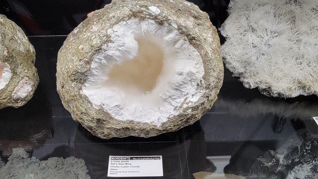 Rice Northwest Museum of Rocks & Minerals | 26385 NW Groveland Dr, Hillsboro, OR 97124, USA | Phone: (503) 647-2418