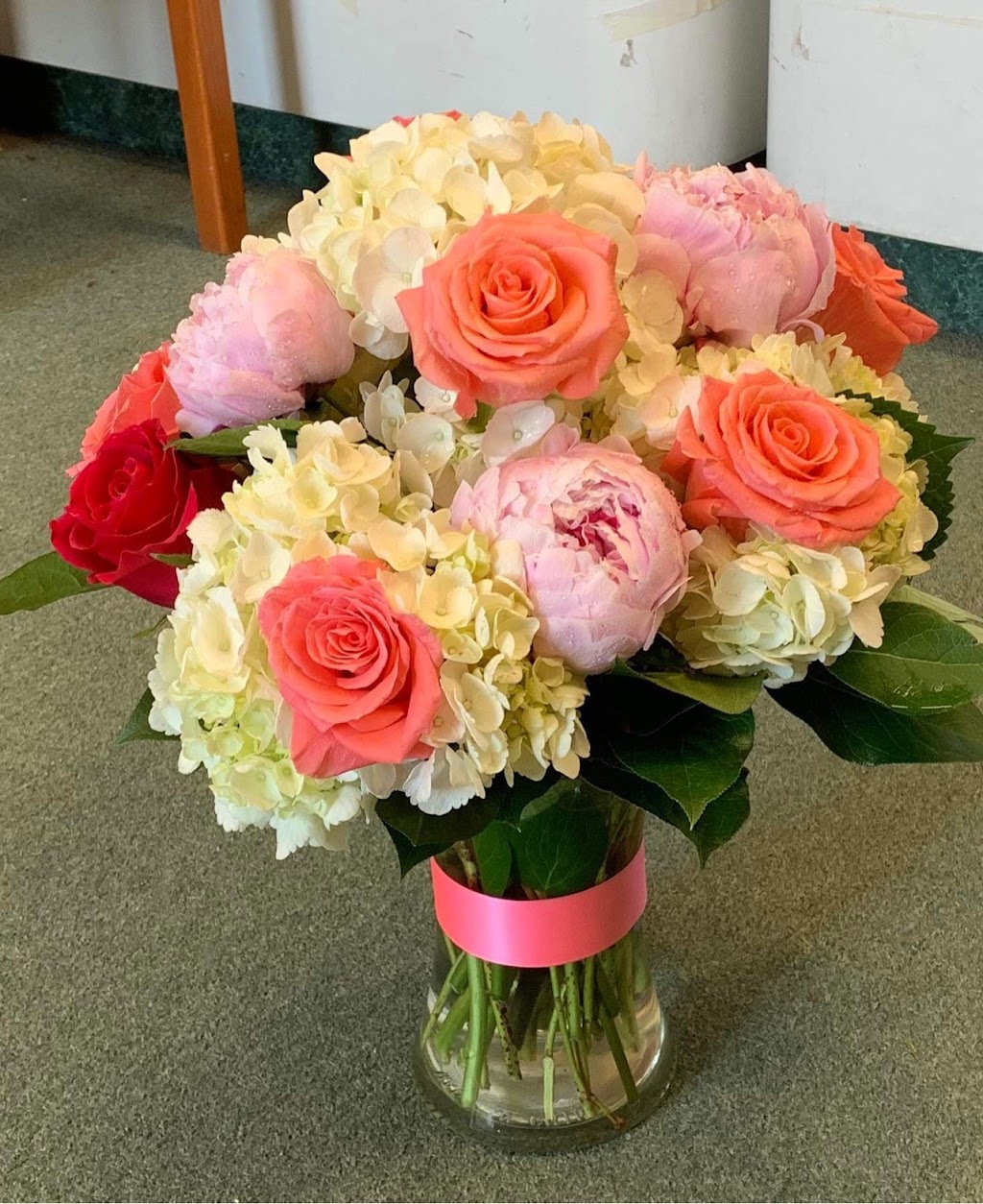 Greensleeves Florist & Flower Delivery | 11725 Lee Hwy, Fairfax, VA 22030, USA | Phone: (703) 691-0303