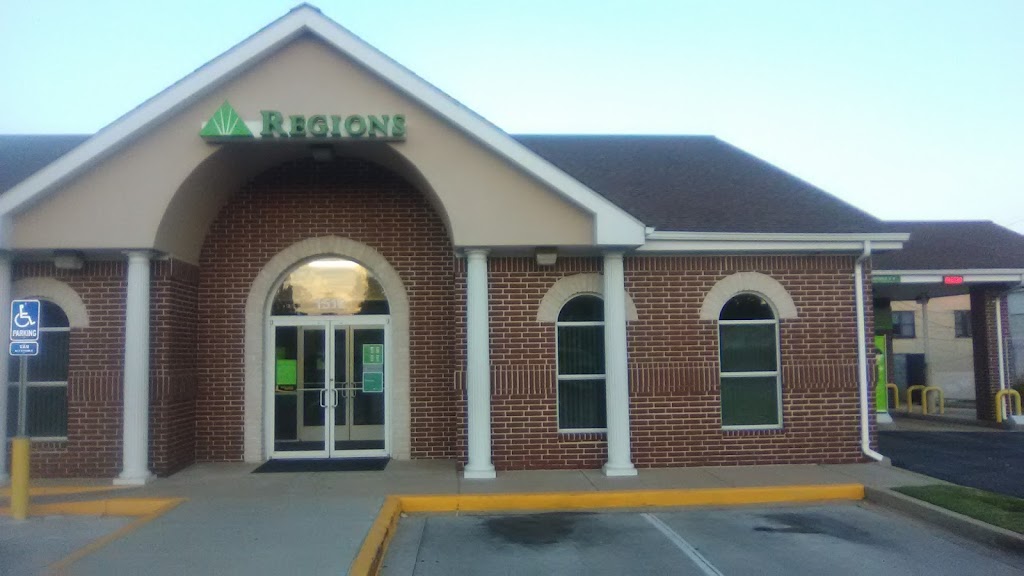 Regions Bank | 1512 Kienlen Ave, Wellston, MO 63133, USA | Phone: (314) 230-7050