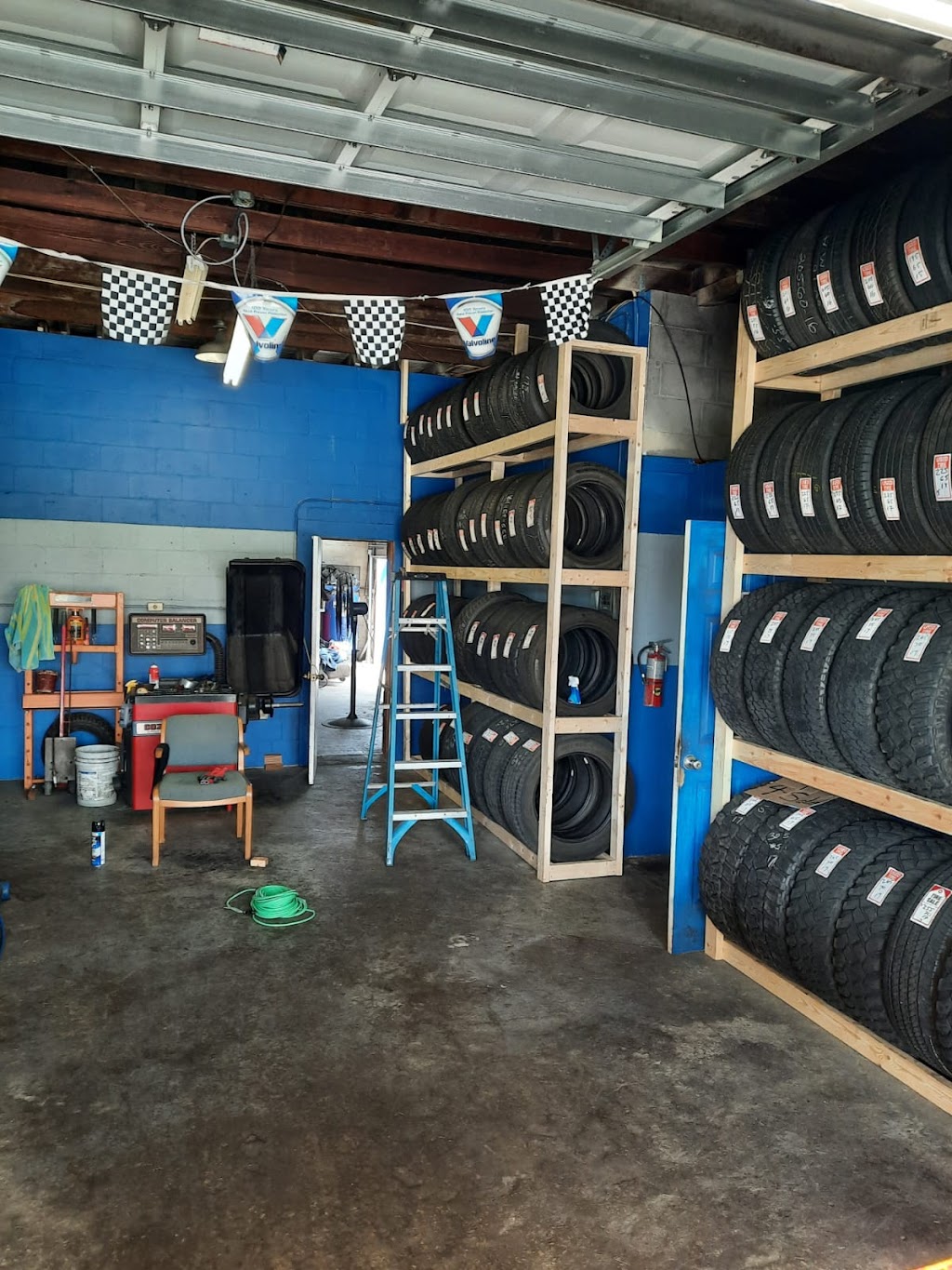 M&A Used Tires LLC | 312 Center St, Dundee, FL 33838, USA | Phone: (863) 852-4593