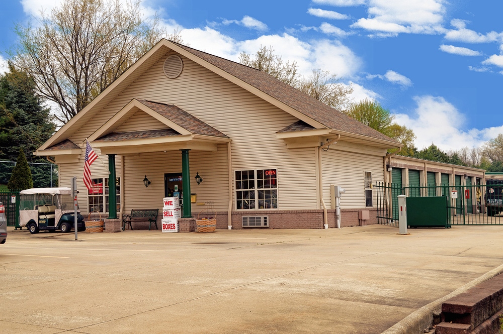 Summit Self Storage - Eastwood | 2007 Eastwood Ave, Akron, OH 44305, USA | Phone: (234) 200-1670