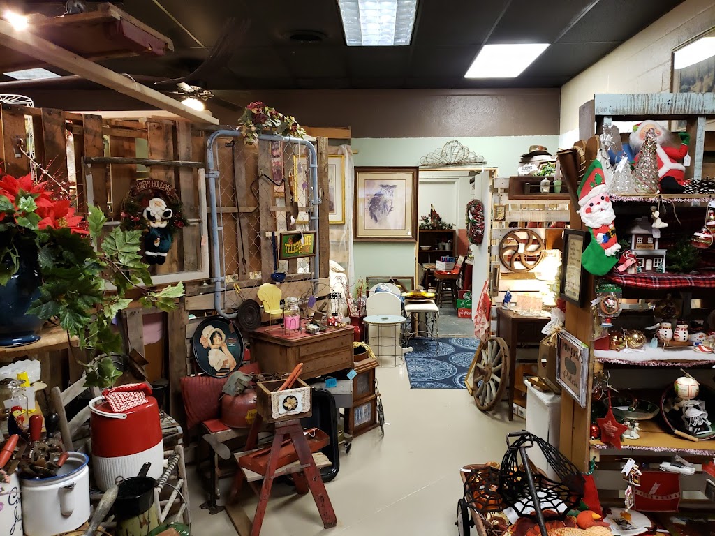 Litr Knot Plantation Antiques | 316 W Main St, Tuttle, OK 73089, USA | Phone: (405) 689-6044