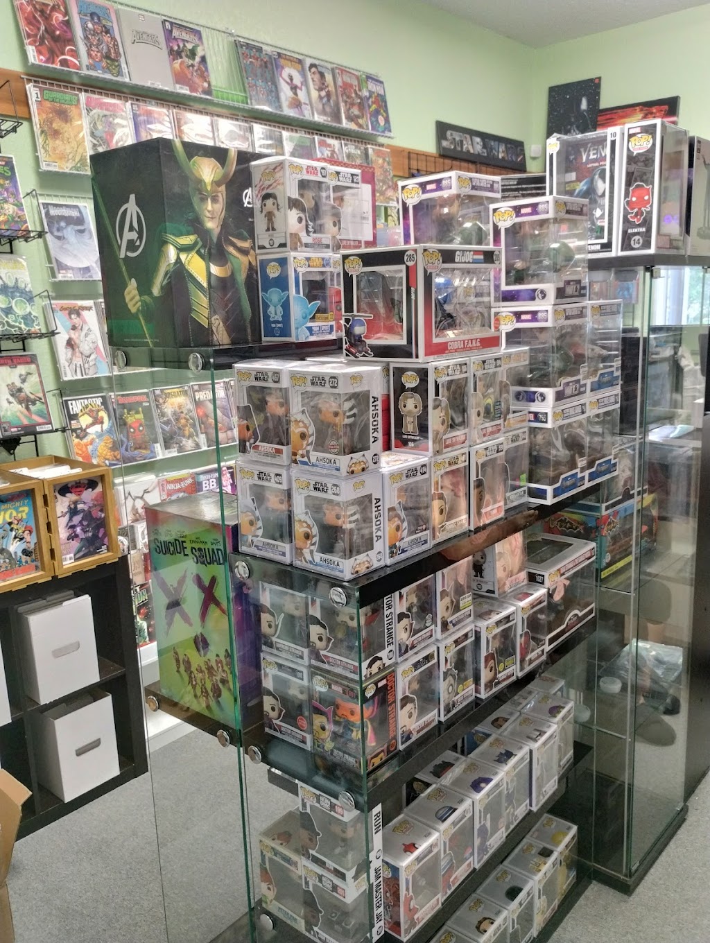 Labyrinth Comics and Collectibles LLC | 15120 County Line Rd STE 103, Spring Hill, FL 34610, USA | Phone: (727) 233-6692