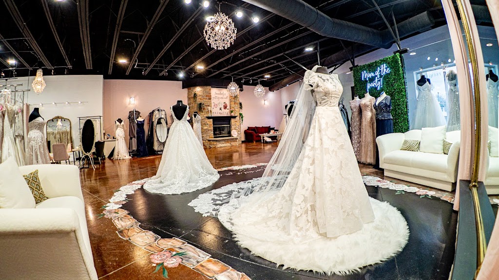 Premiere Couture | 210 W Main St, Cambridge, WI 53523, USA | Phone: (608) 423-2272