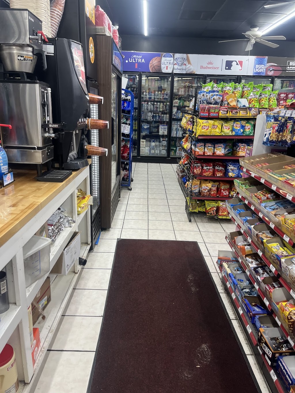 Mobil / Mama Mary’s hummus | 9796 Columbia Rd, Olmsted Falls, OH 44138, USA | Phone: (440) 235-0351