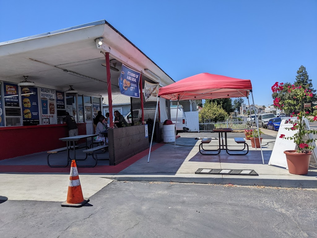 Sno-White Drive In | 3442 Atchison St, Riverbank, CA 95367, USA | Phone: (209) 869-6833