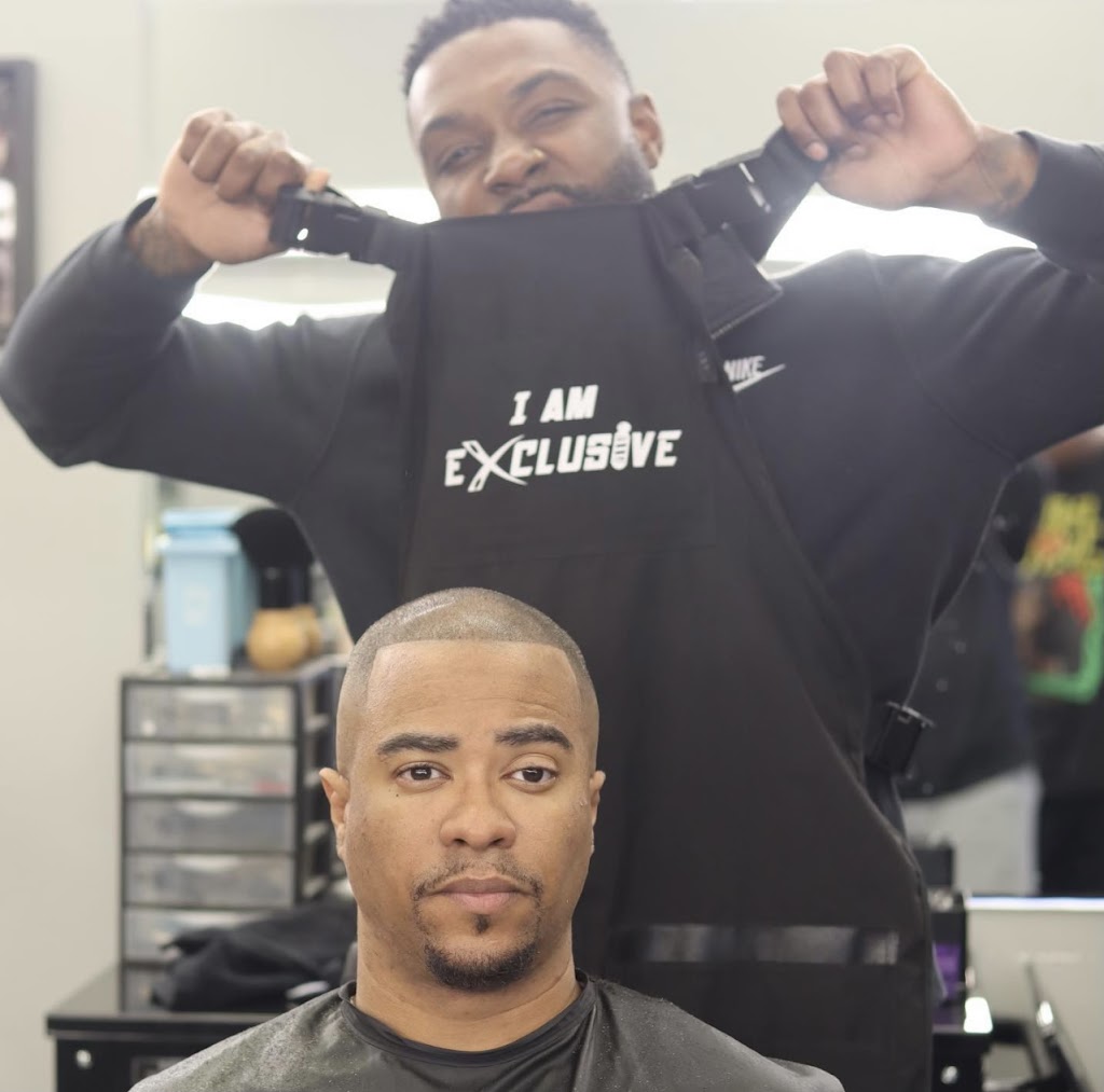 Exclusive Barber Shop and Hair Studio | 1635 E Baseline Rd Ste 104, Phoenix, AZ 85042, USA | Phone: (602) 388-4982