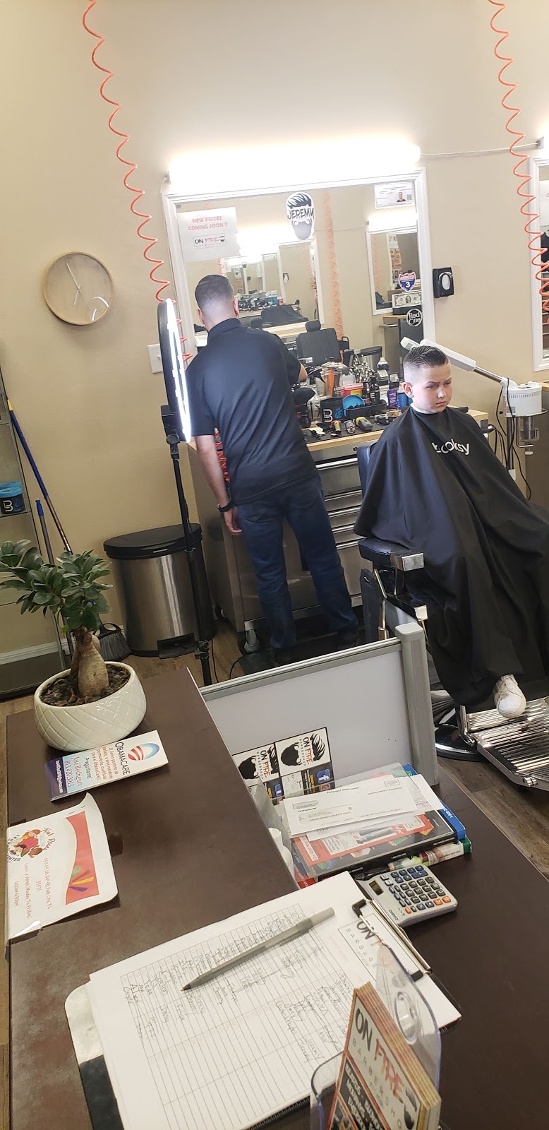 On Fire Barbershop | 6520 Fort King Rd Unit 3, Zephyrhills, FL 33542, USA | Phone: (813) 702-6571